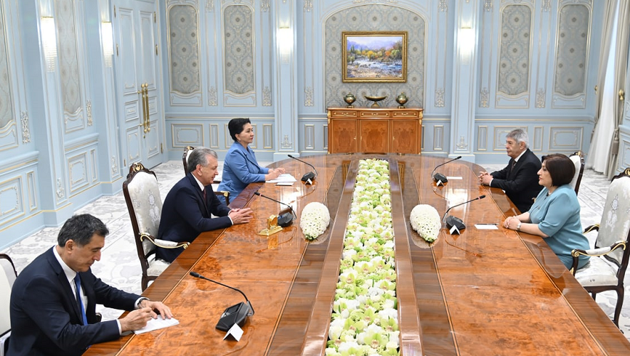 The President of Uzbekistan calls for further enhancing multifaceted relations between Uzbekistan and Azerbaijan