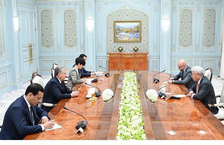 The President of Uzbekistan defines the main directions of comprehensive cooperation with AIIB