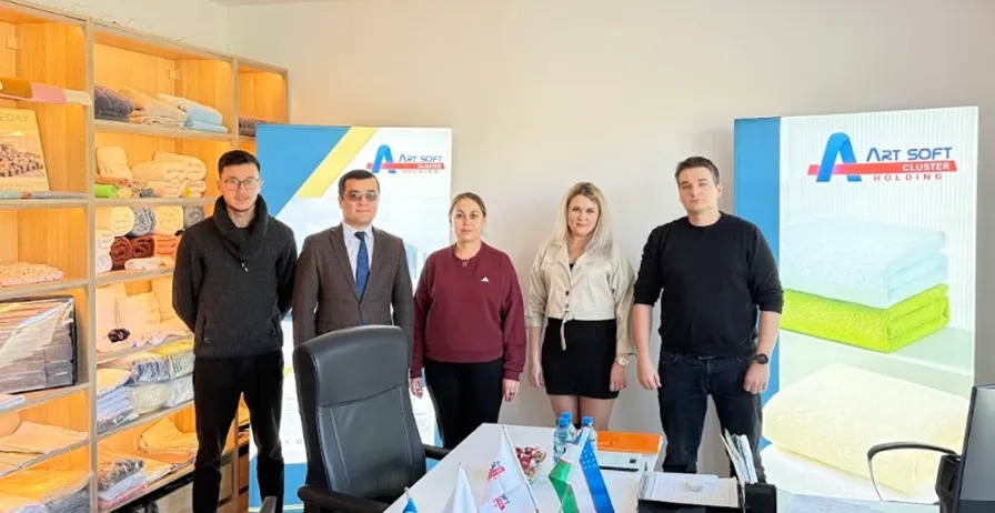 Варшавада Наманганнинг "Art Soft Holding" компанияси савдо уйи очилди